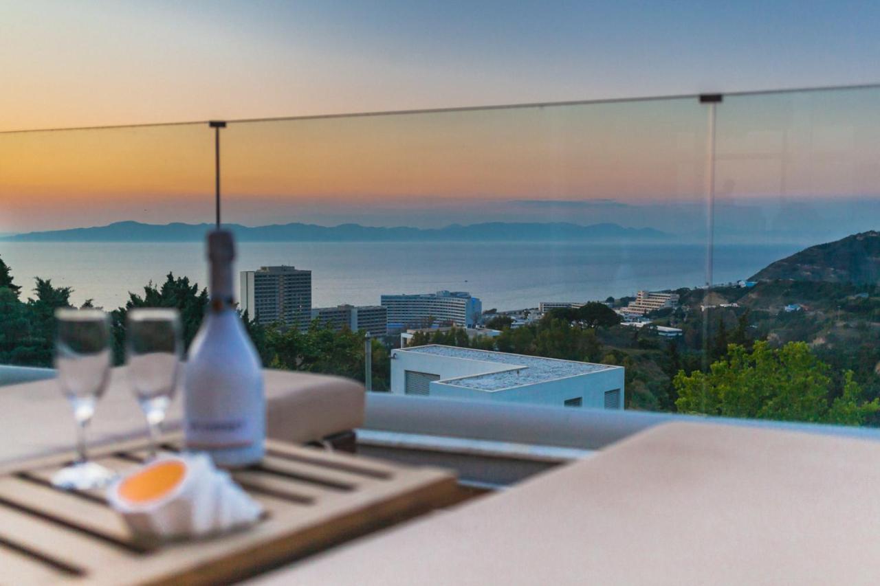 Апартаменти Flyviewflatsgold Privatehottub With Seaview Іксія Екстер'єр фото